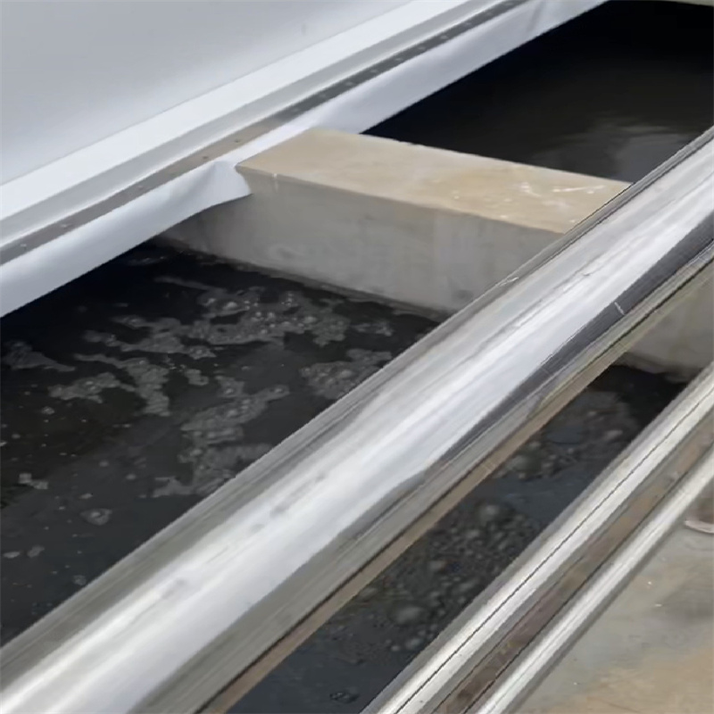 девствен HDPE срещу рециклиран HDPE